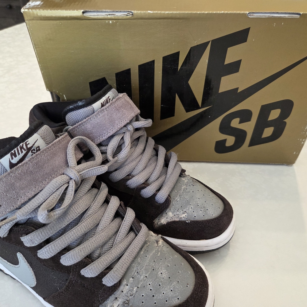 Nike SB Gray and Black Sneakers
